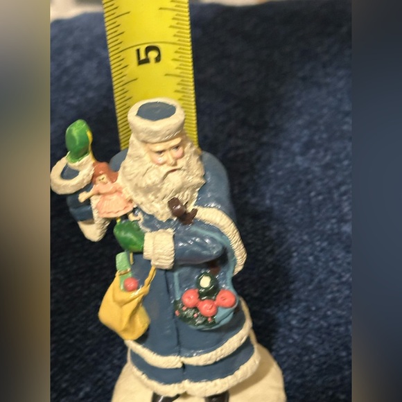 Blue robed Santa with green mittens holds a doll & basket of fruit. - Picture 7 of 7